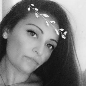 Meet your Posher, Gloria